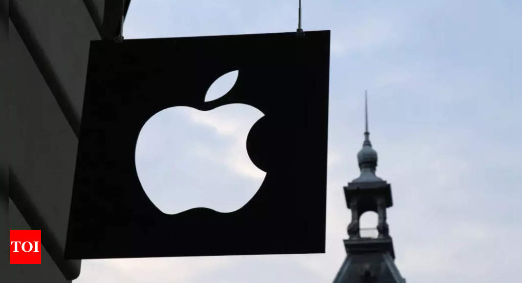 Apple revenue down 5%, sees biggest quarterly drop in six years – Times of India