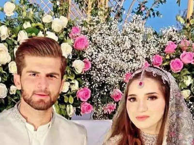 Stylish wedding photos of Shaheen and Ansha Afridi