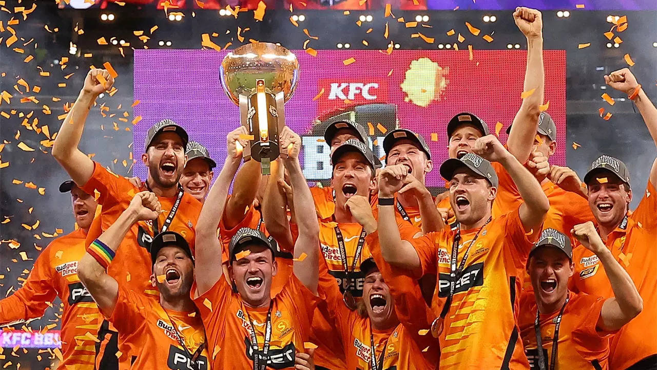 Perth Scorchers edge Brisbane Heat in BBL final to retain title Cricket News
