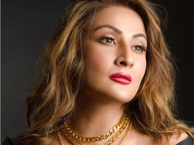 Urvashi meets with an accident