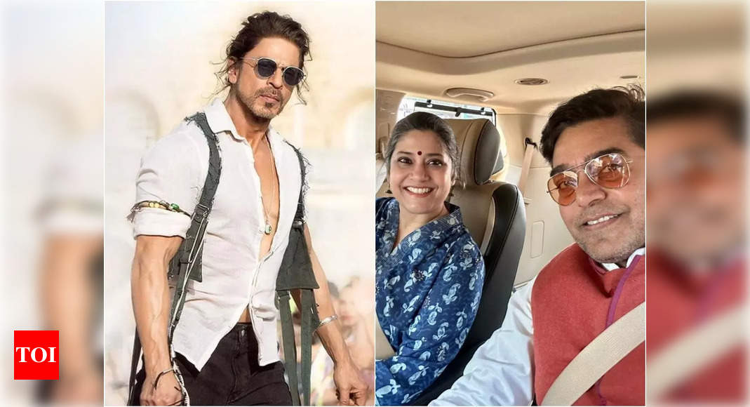 Shah Rukh Khan’s fun chat with his ‘first heroine’ Renuka Shahane over ‘Pathaan’ wins hearts – Times of India