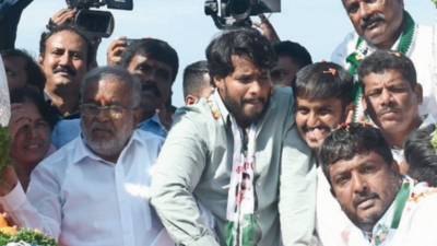 Karnataka: At mega rally, GT Devegowda flays critics