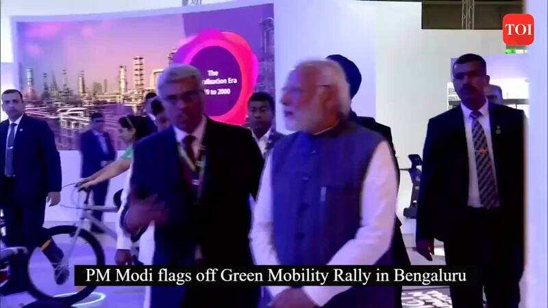 pm modi: Watch: PM Modi flags off Green Mobility Rally in Bengaluru