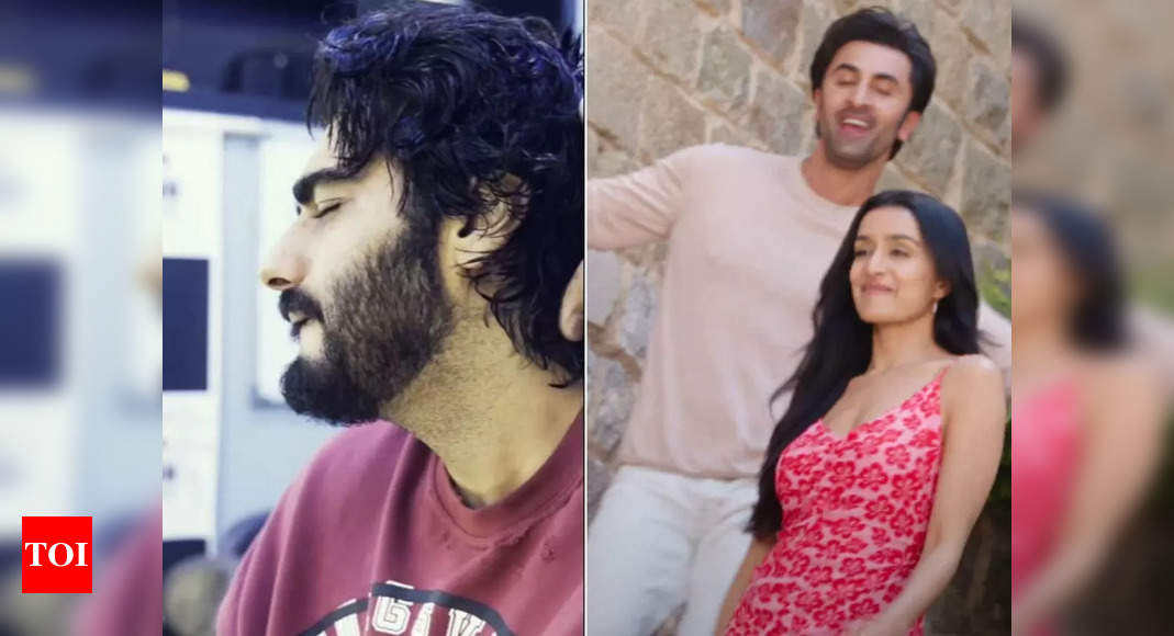 Arjun Kapoor creates ‘Tere Pyaar Mein’ trend, gets into a hilarious banter with Shraddha Kapoor – See inside – Times of India