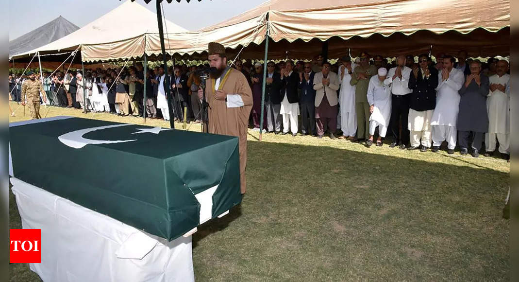 Pervez Musharraf laid to rest; several retired and serving military officers attend funeral prayers – Times of India
