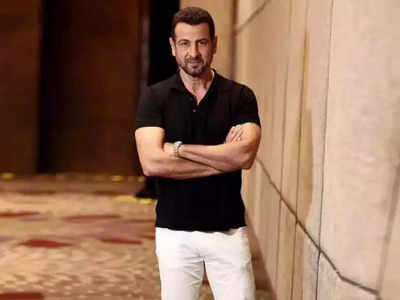 Ronit Roy reveals he lost Hollywood offer because team Student Of The Year did not release him