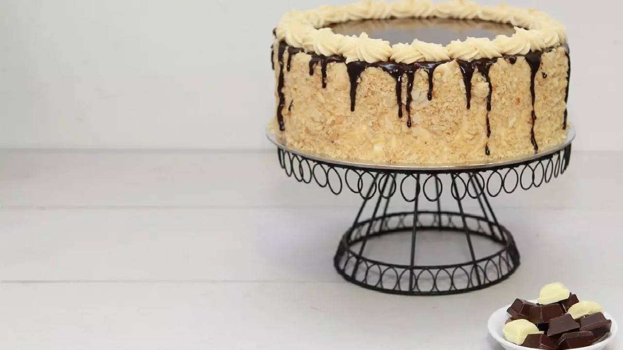 Buy Cake Turn table 11  Revolving Cake Stand online in India at best price