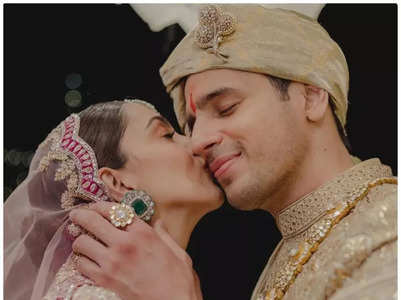 Bollywood celebs who kissed in wedding pics