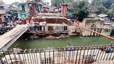 New Chetla Lock Gate bridge likely to be ready by April in Kolkata