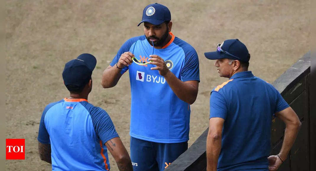 AUS v IND 2020-21: WATCH- R Ashwin bowls with his cap on during