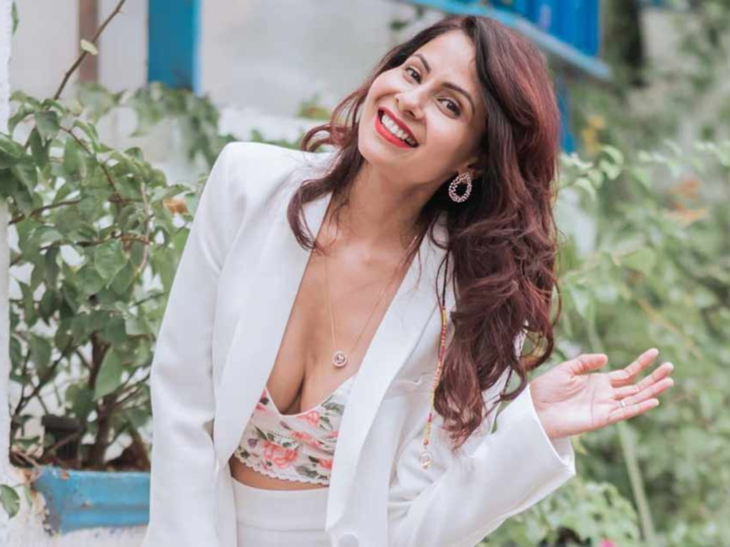 Chhavi Mittal hits back at trolls on her battle with cancer and comments calling her 'fake'; says, "Wonder what kind of person would get CANCER to get views"