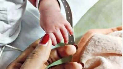 Kerala Trans Couple: Kerala transgender couple gives birth after ...