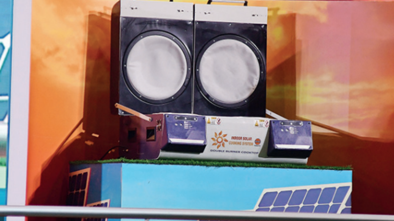 Indoor Solar Cooking System by IndianOil