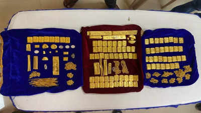 Smugglers throw gold worth Rs 10.5 crore into sea; Indian Coast Guard retrieves it