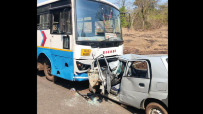 Two persons killed in bus-car collision at Sal