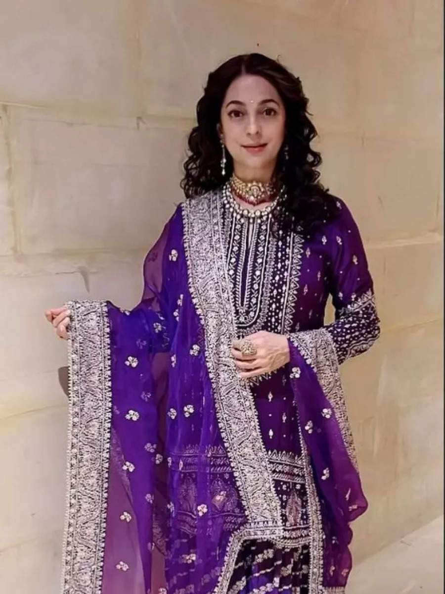 Juhi Chawla Goes Ethnic For Kiara Advani Sidharth Malhotras Wedding