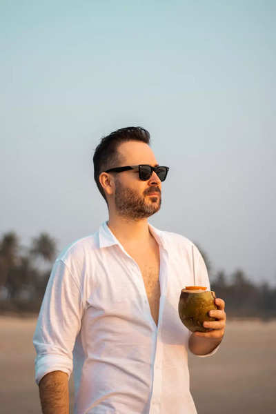 I discovered a lot of similarity between Romanian with some styles of Indian music: Edward Maya