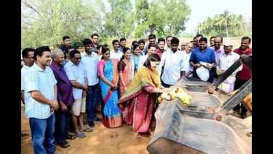 Deviya unveils works to boost Poriem’s roads