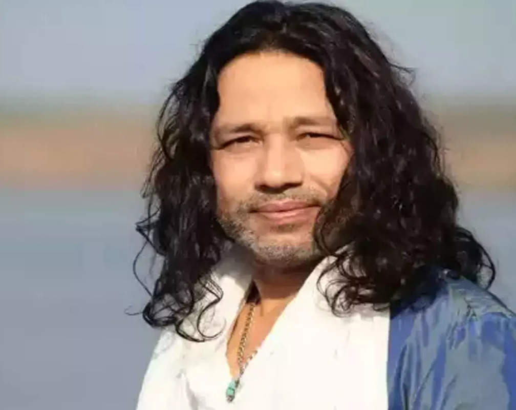 
Did you know singer Kailash Kher once tried to commit suicide by jumping into river Ganga during his battle with depression?
