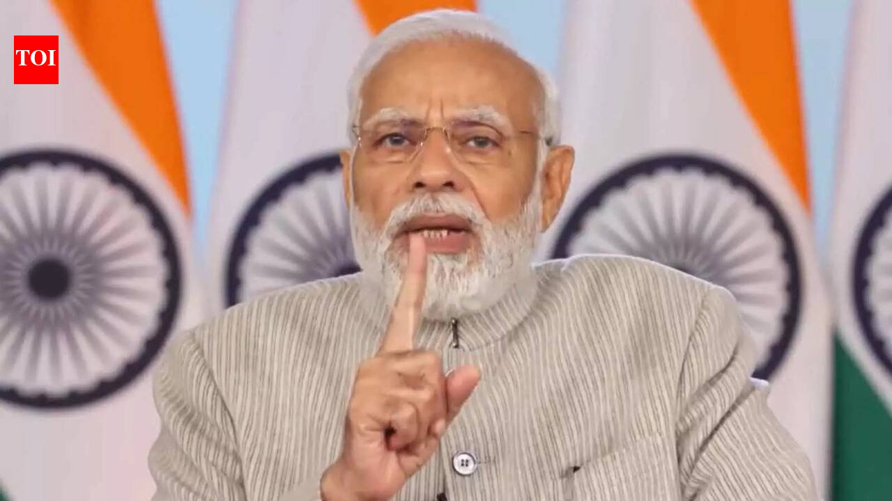Important for people to have the right approach towards fitness: PM Modi