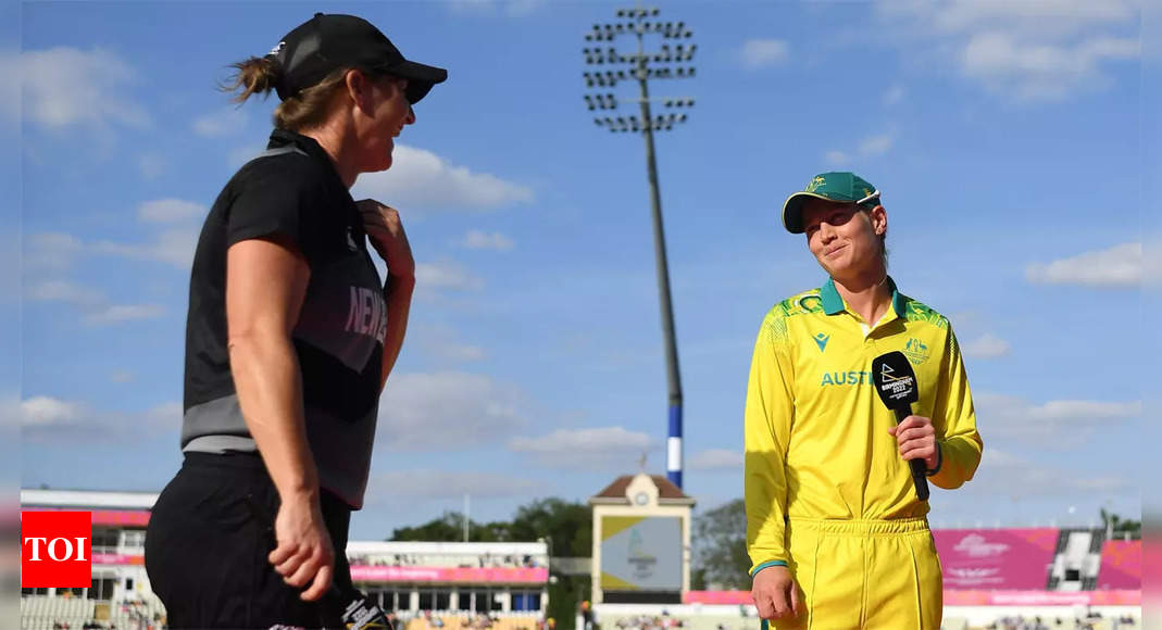 New Zealand vs Australia Women’s Live Score Updates  – The Times of India : 0.5 : Australia Women : 2/1
