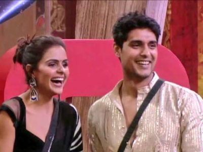 Bigg Boss 16: Priyanka Chahar Choudhary and Ankit Gupta reunite for the grand finale performance; the latter confesses that he missed her badly