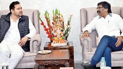Bihar deputy CM Tejashwi Yadav meets Jharkhand CM Hemant Soren, hints at solidifying alliance