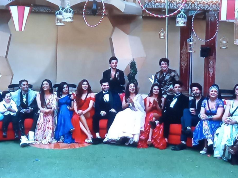 Bigg Boss 16 Finale: After Salman Khan, Krushna Abhishek and Bharti Singh  call all the contestants inside the house; Tina Datta is missing from the  gang - Times of India