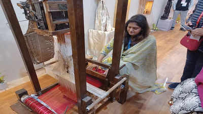 27-year-old weaves yarn of curiosity at Global Investors Summit as PM, Amit Shah visit her stall