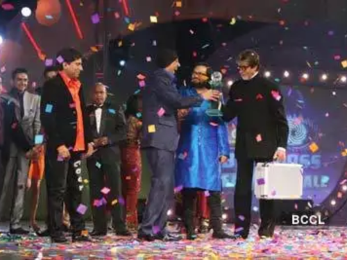 Bigg Boss 16 Finale: MC Stan Lifts The Trophy, Wins 31 Lakh Prize Money  Along With A Car, Ecstatic Netizens Celebrate Their Favourite Star's Big  Night!