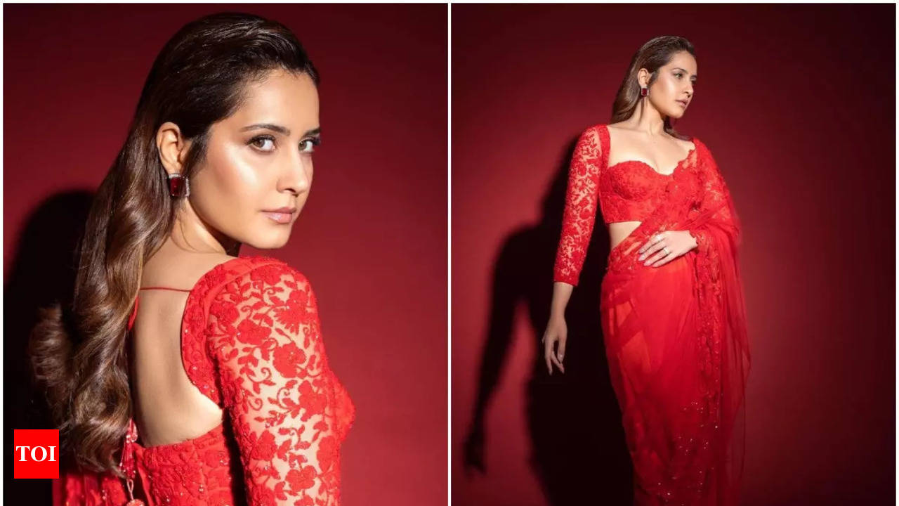 Raashi Khanna wears a timeless red tulle saree for Sidharth Malhotra-Kiara  Advani's wedding reception | Malayalam Movie News - Times of India