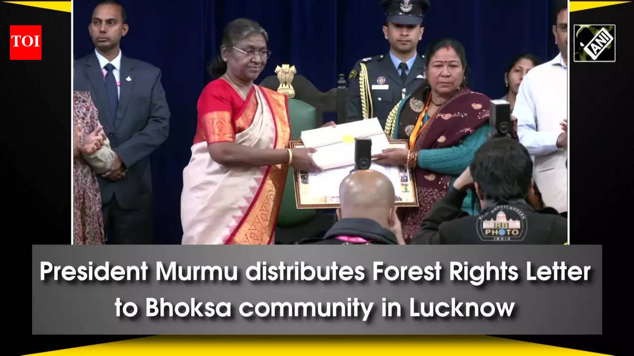 President Murmu distributes Forest Rights Letter to Bhoksa community in ...