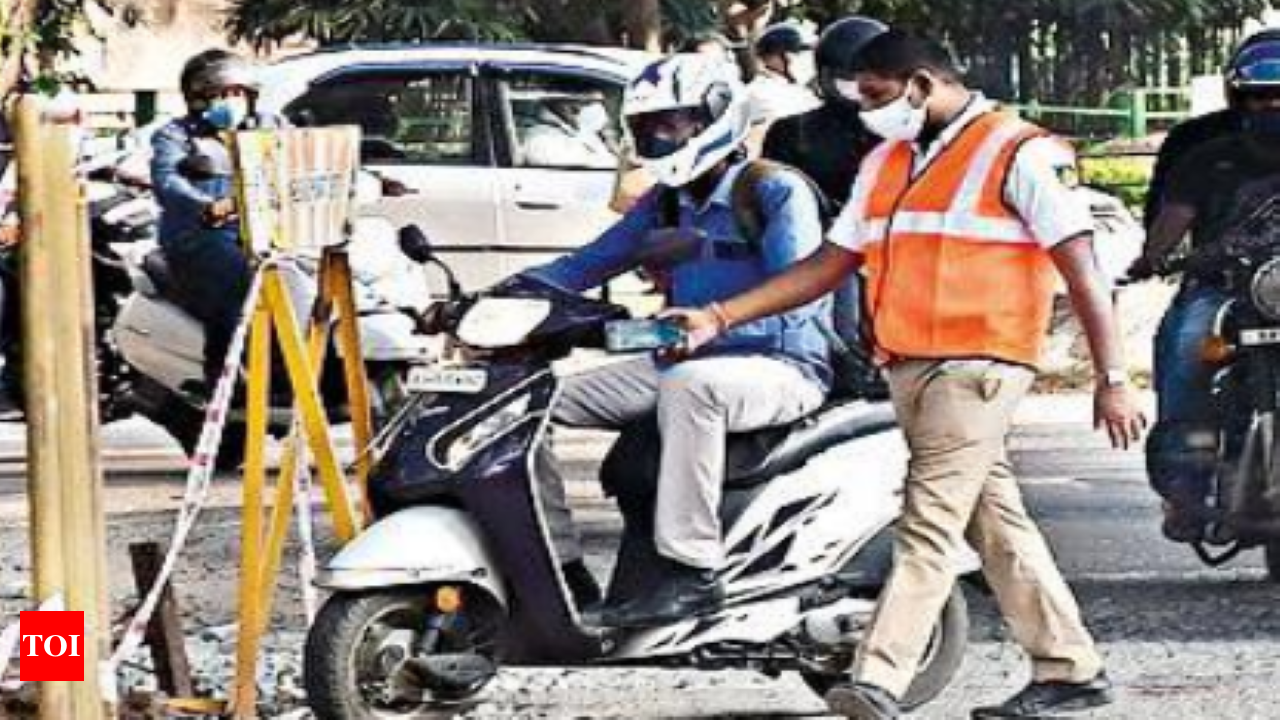 Bengaluru: First citizen pays up fine, voluntarily!