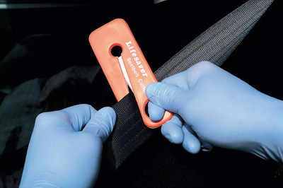 Best Seat Belt Cutters To Keep You Safe (April, 2024)