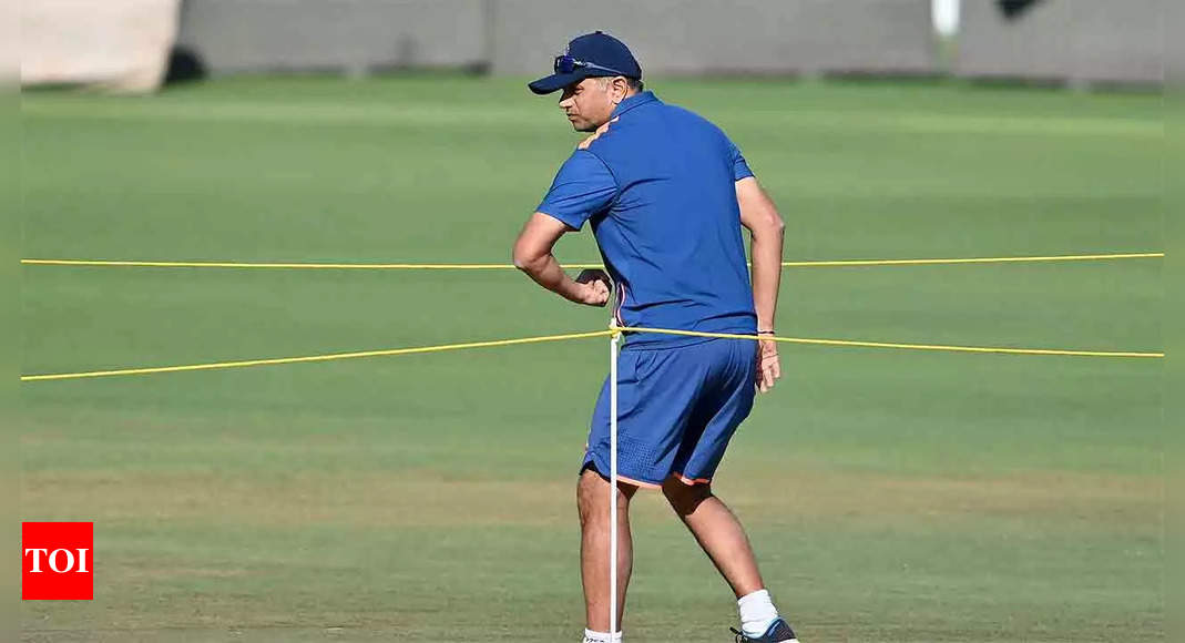 India vs Australia 2nd Test: Rahul Dravid checks in early to monitor Kotla conditions | Cricket News – Times of India