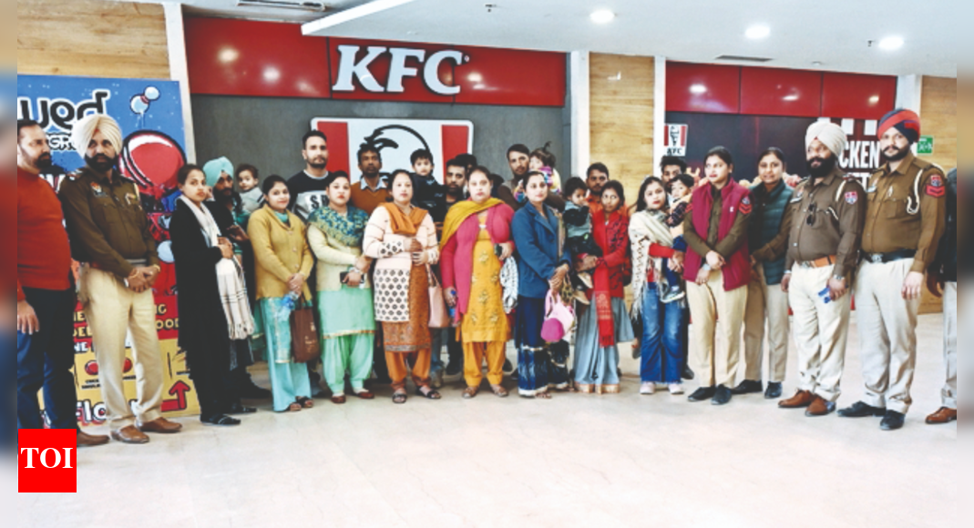 city-cops-play-cupid-send-couples-on-movie-date-ludhiana-news