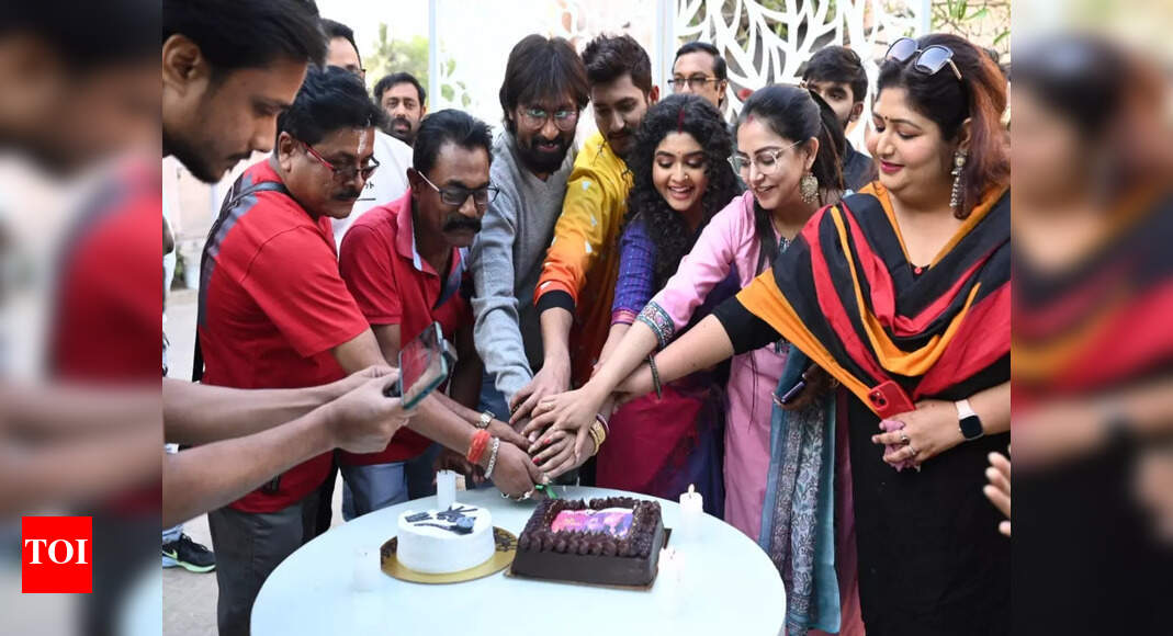 TV show ‘Pherari Mon’ completes 100 episodes - Times of India