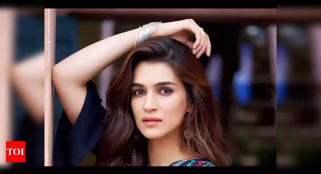 An Actor Should Always Have Mixed Bag Of Films Kriti Sanon Hindi Movie News Times Of India