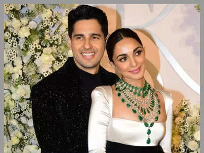 Wedding reception looks of Bollywood couples