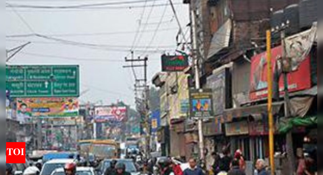 Parking woes abound at Prince chowk, Dehradun railway station: Area