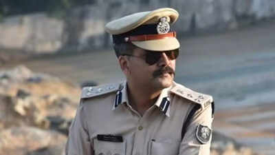 Home department notice to Bihar IPS officer Vikas Vaibhav | Patna News ...