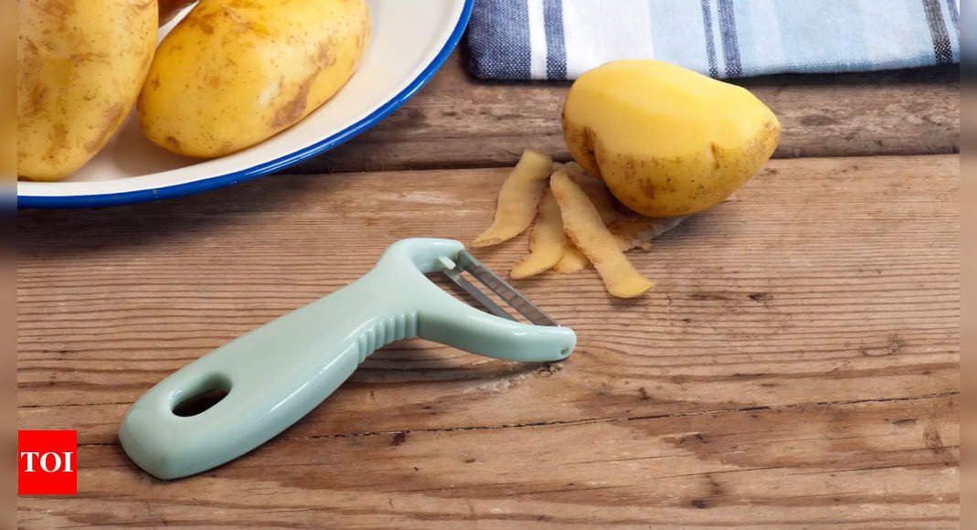  Good Cook Serrated Loop Peeler: Kitchen Peelers: Home & Kitchen