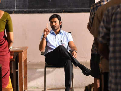 Dhanush's 'Vaathi' to release over 500 screens in Tamil Nadu; premieres tonight