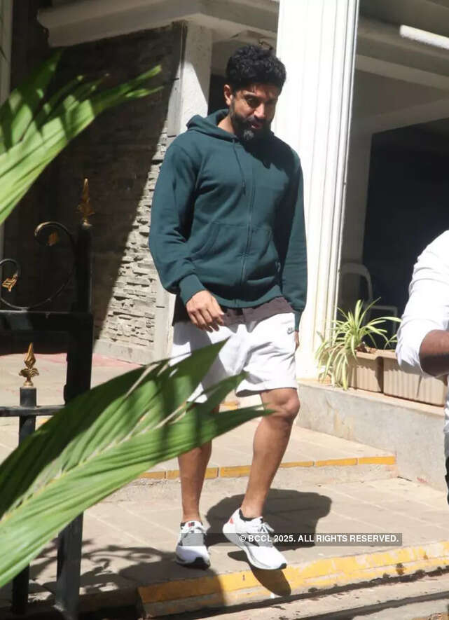 Farhan Akhtar Photos | Farhan Akhtar Images | Farhan Akhtar Pictures | Times of India Entertainment Farhan Akhtar Photos | Farhan Akhtar Images | Farhan Akhtar Pictures | Times of India Entertainment