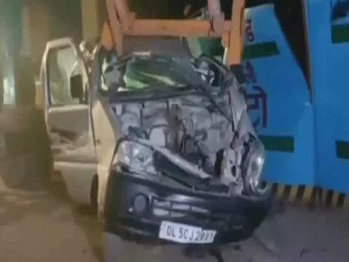 Delhi: Metro pillar collapses, car crushed, two injured | 