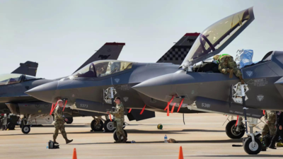 US tries to woo India away from Russia with display of F-35s, bombers at Aero India 2023