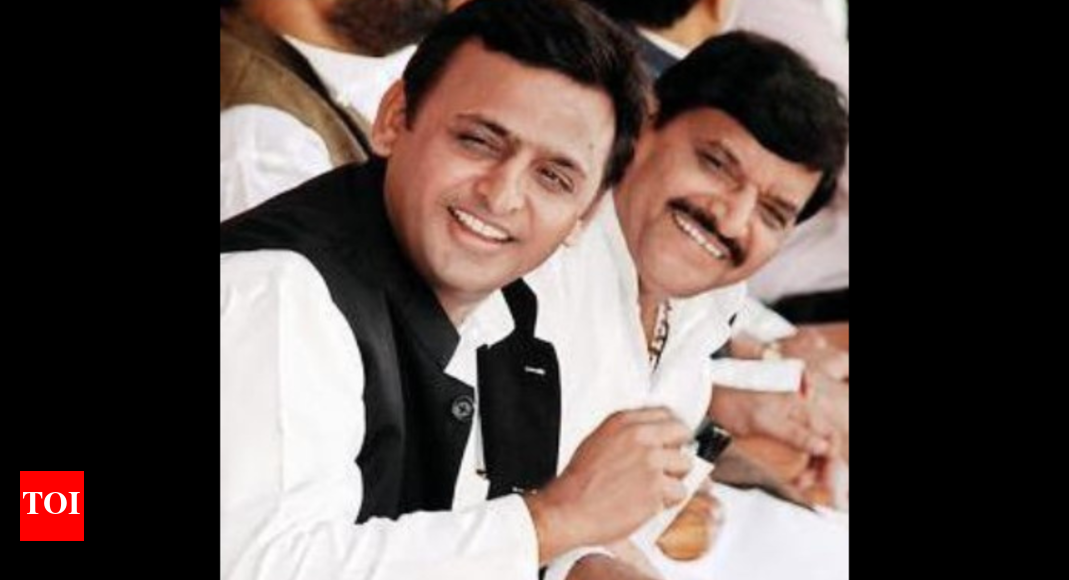 यूपी विधानसभा में अखिलेश यादव के बगल में बैठेंगे शिवपाल यादव |  लखनऊ समाचार – टाइम्स ऑफ इंडिया