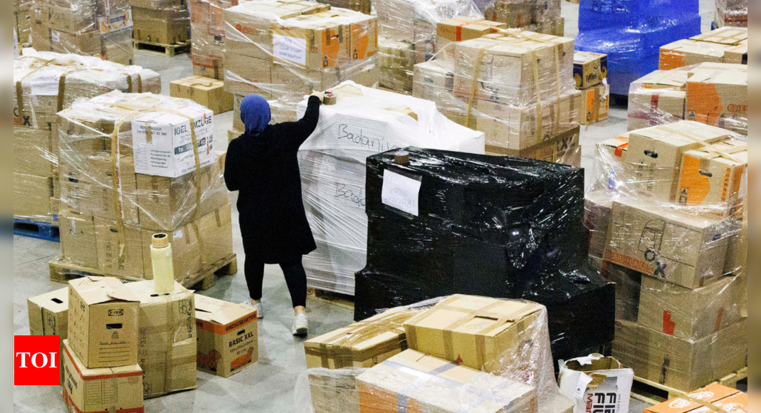 ‘Pakistan, deprem yardımı olarak sellere yeniden paketlenmiş Türk yardımını gönderdi’