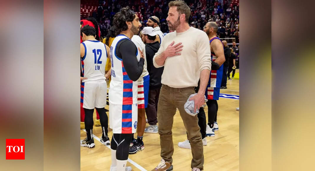 Ranveer Singh NBA: NBA All-Star Celebrity Game 2023: Ranveer Singh shares  court with Marvel star Simu Liu, meets Ben Affleck - The Economic Times