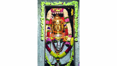 Devotees throng MM Hills, Nanjangud temples for fest